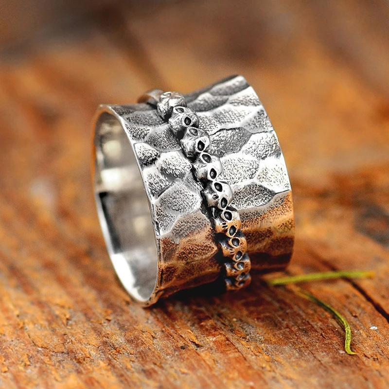 Jewelry European and American Retro Fashion Simple Carved Punk Style Skull Ring