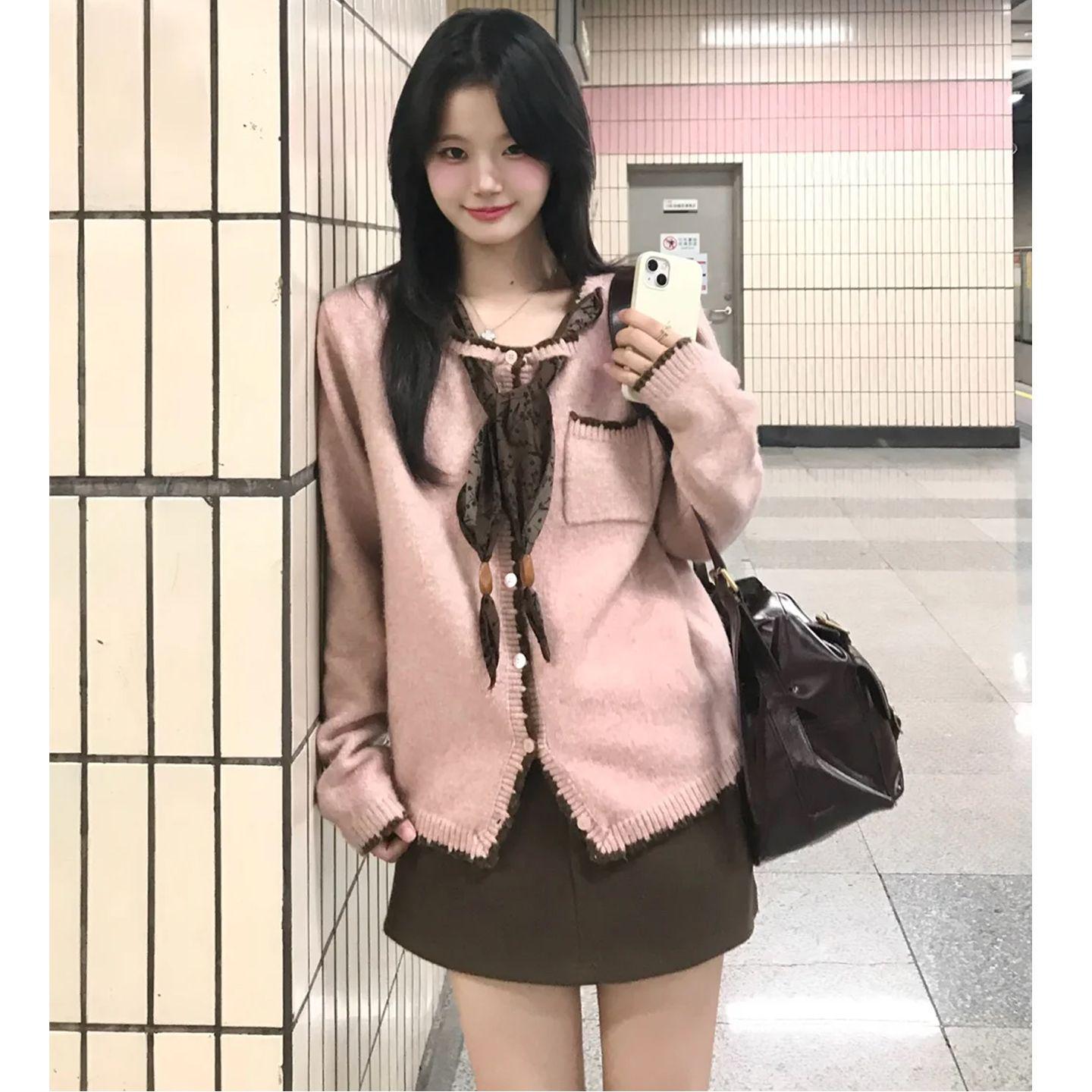 

Women s Casual Wool Blend A-Line Mini Skirt, Autumn/Winter, Plus Velvet, Anti-Exposure, High Waist, Hip-Hugging, Perfect with Boots, Hot Girl Style Small