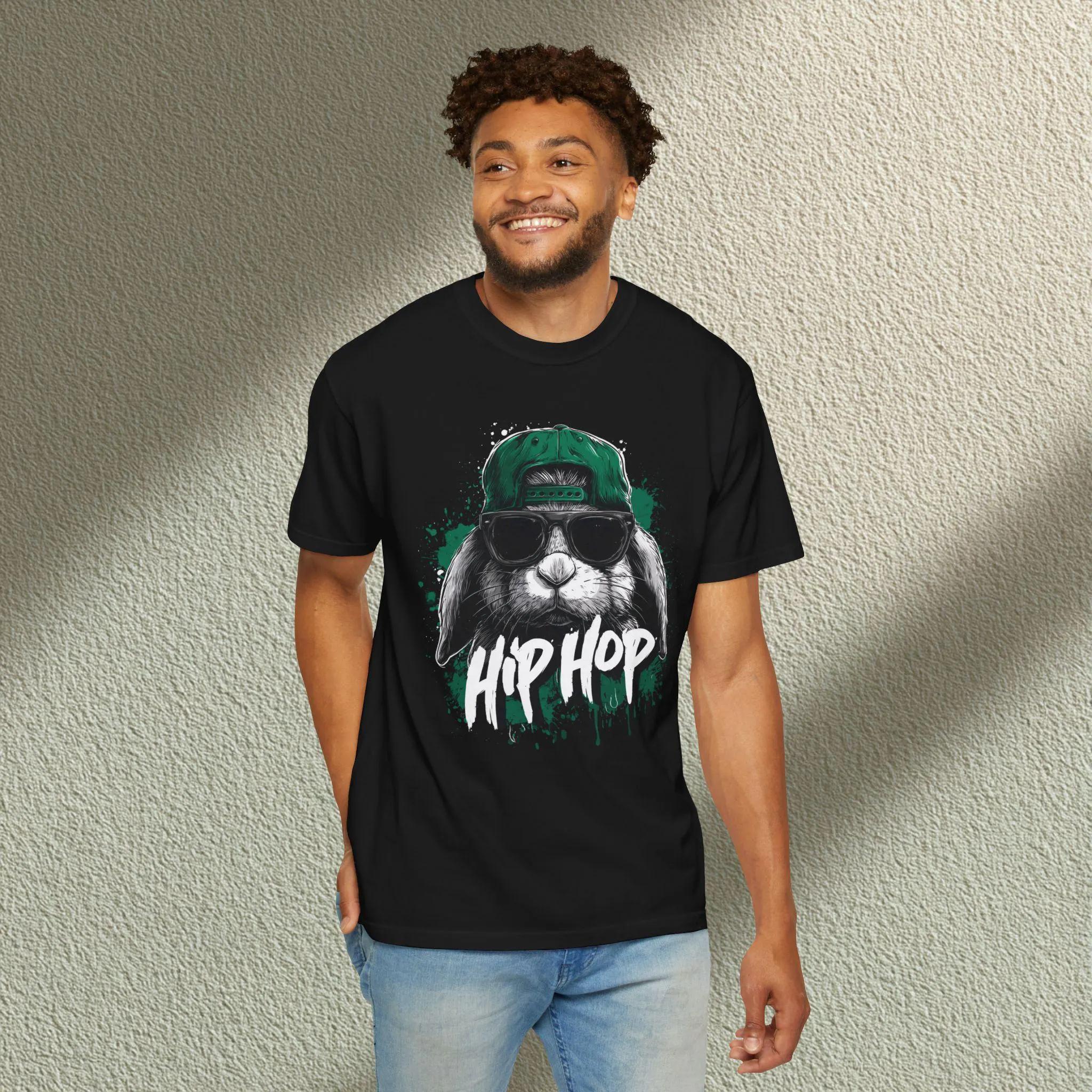

2025 Summer Hip Hop Bunny T Shirt, Rabbit Streetwear Tee, Graffiti Animal Shirt, Urban Hip Hop Graphic Leisure T Shirt Unisex 4XL