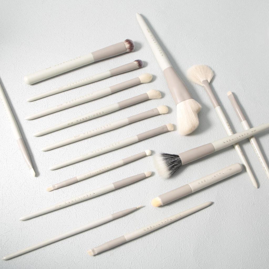 Cangzhou Make-up Pinselset: Nase, Schatten, Concealer, Rouge, Puder, Foundation, Lippen, Konturpinsel & Beauty-Tools.