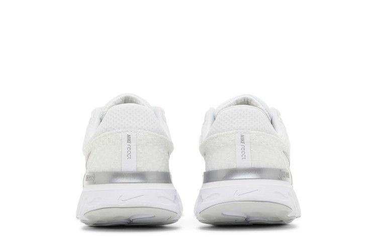 Nike Wmns React Infinity Run Flyknit 3 'White Metallic Silver'