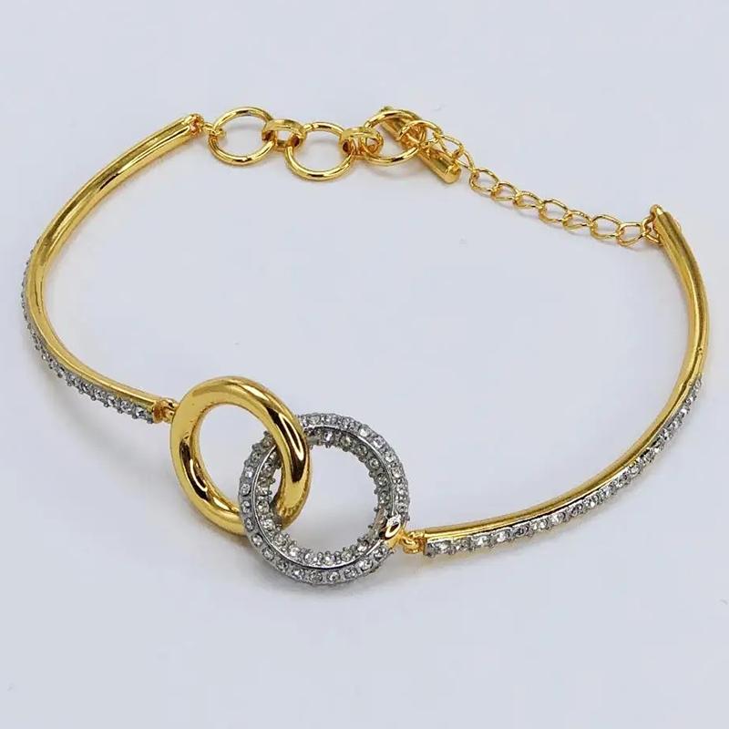 Diamond Dual Ring Bracelet with Gold Overlapping Circular Ring Shape and Adjustable Chain Opening, Simple and Fashionable, Versatile for Daily Use