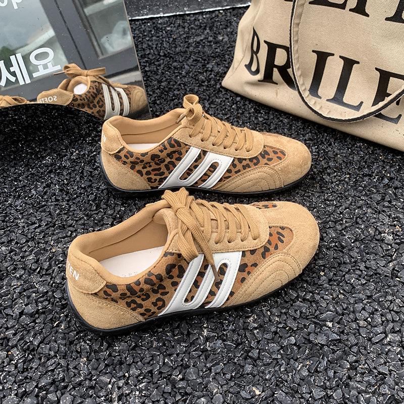 2025 Autumn New Casual Forrest Gump Shoes Versatile Sports Shoes Women's Thick Baseplate Shoes Retro Color Matching German Training Shoes Women's Tide