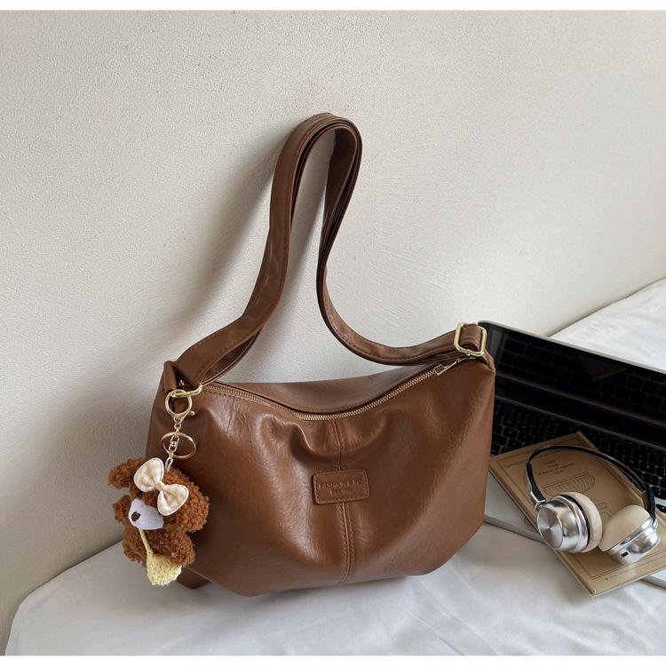 This year, the popular super-popular niche design bag 2025 new women's bag retro versatile messenger bag shoulder tote bag