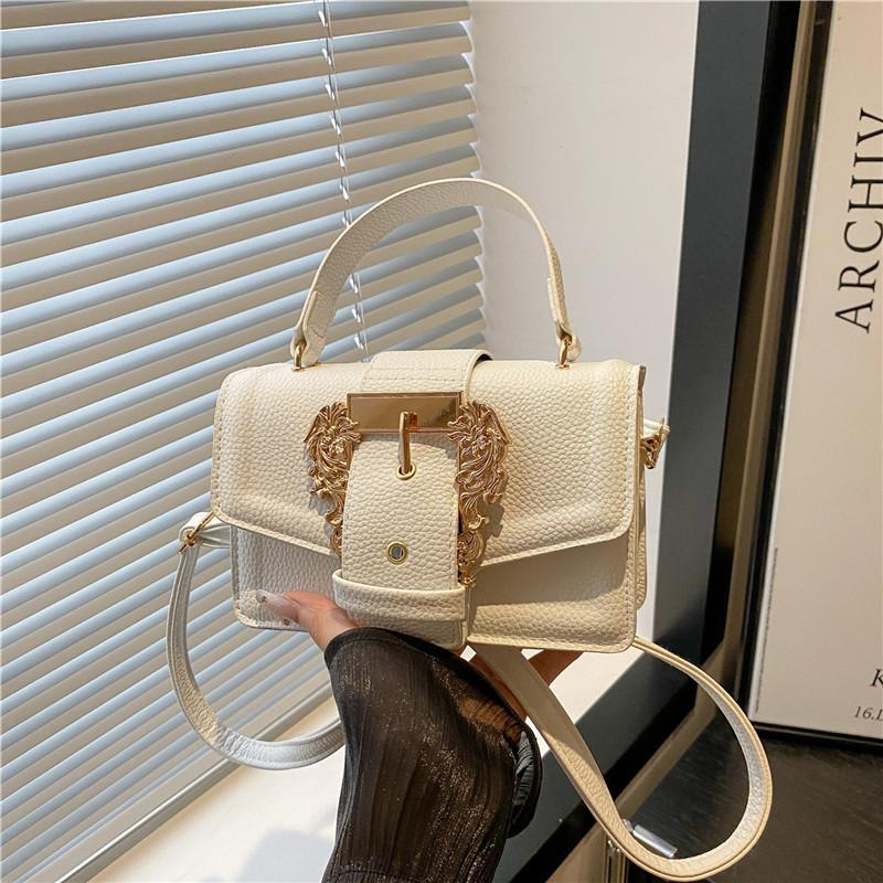

Fashion temperament Fashion lock Portable small square bag Textured women s bag New autumn shoulder messenger bag