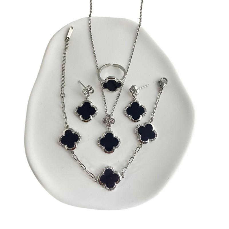 Elegante Set di Gioielli Quadrifoglio Madreperla 4 Pezzi Collana a Catena Acciaio Titanio Dorato/Tonalità Bracciale Orecchini Anello Donna