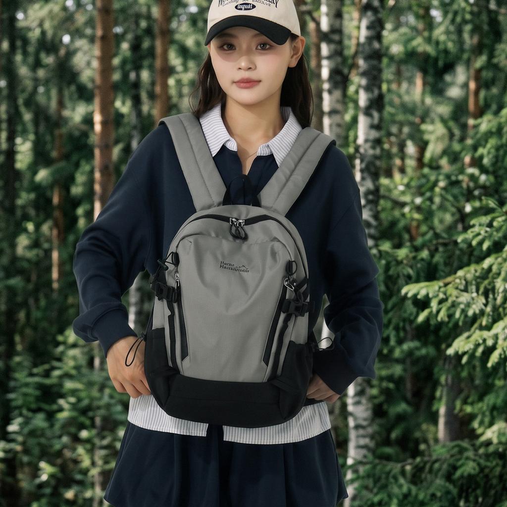 Schoolbag1011 New Outdoor Lightweight Backpack Large Capacity Hiking Backpack Light Sports Travel Travel Bag