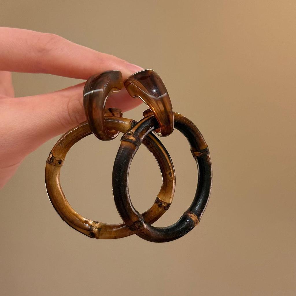 Vintage Ethnic Silver Needle Diamond Inlaid Round Flower Acrylic Resin Stud Earrings for Women