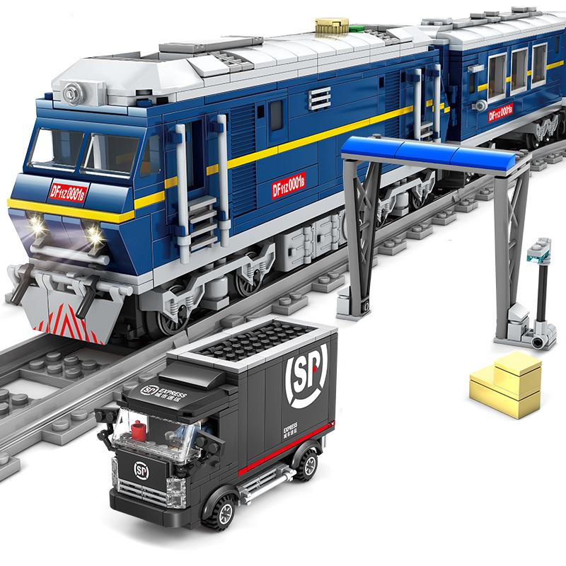Set de piese de construcție tren pe șine motorizate pentru băieți Cultivă abilități practice Dragoste pentru vehicule