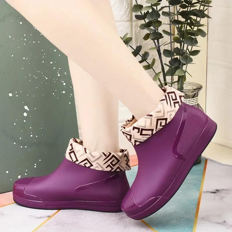 Damen Regenstiefel Kurze Röhre Rutschfeste Verdickte Wasserstiefel Warme Überschuhe Bequeme Verschleißfeste Stiefel 2024