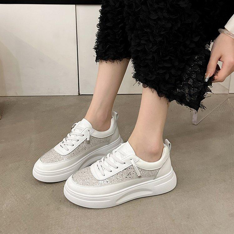 Scarpe da skate nuove per primavera, estate, autunno e inverno, scarpe da studente, a taglio basso, punta rotonda, con lacci