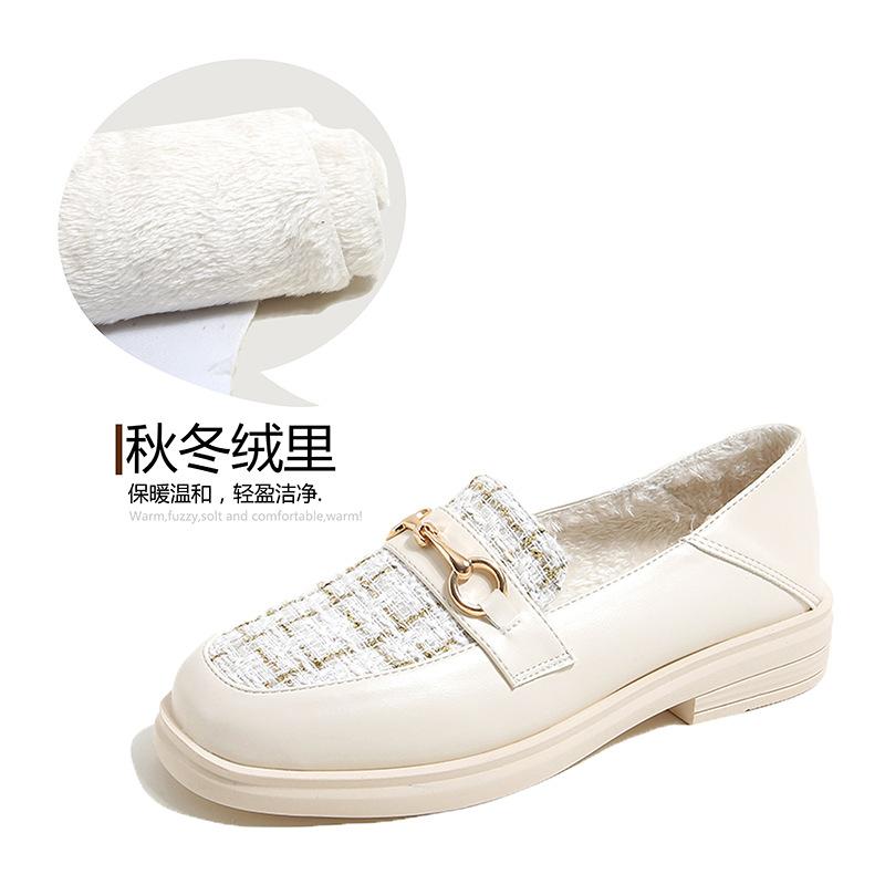 British Style Small Leather Shoes Women's Skirt 2025 Platform Versatile Loafers Autumn and Winter Velvet Single Shoes Large Size 41-43