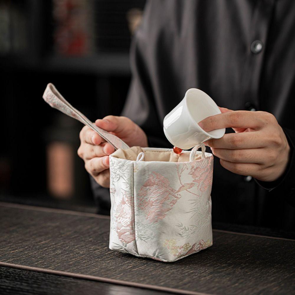 Chinese Style Brocade Storage Bag Makeup Bag Embroidered Handbag Hanfu Teacup Cloth Pouch  Travel