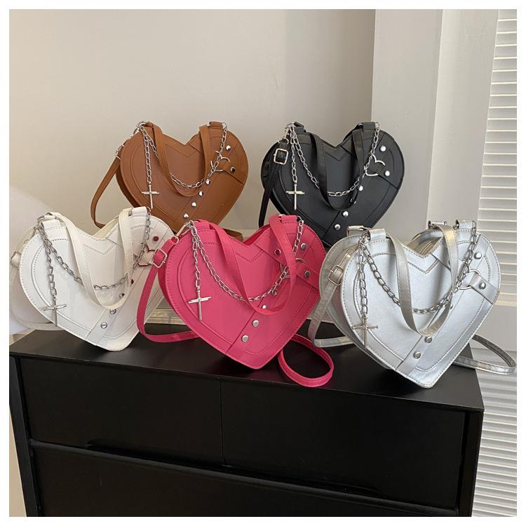 Love Shaped Women's Bag Niche Design Bag For Women Autumn And Winter Girl Heart Chain Shoulder Crossbody Bag