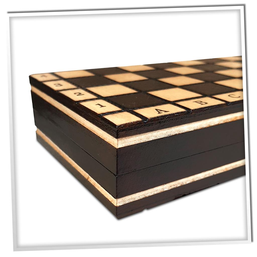 WOODEN TRAVEL CHESS SET, BURNT, TOURNAMENT, 20 X 20 CM, SMALL, MANUFACTURER