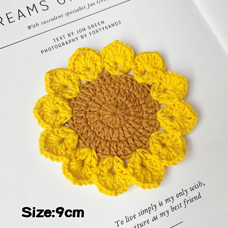 Creative Crochet Round Coasters Handmade Reusable Insulation Pads INS Style Hand-knitted Sunflower Cup Pad Desktop Decoration