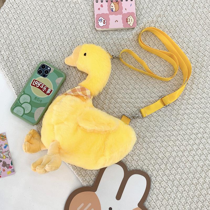 

Internet celebrity big white goose messenger bag new cartoon cute duck shoulder bag soft cute girl plush doll satchel жёлтый