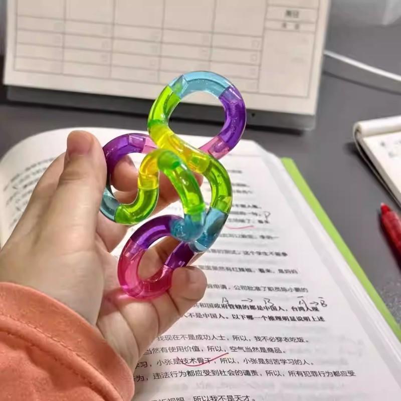 Giocattolo Twist Tangle di Cristallo Allenamento dell'Attenzione Sollievo dallo Stress Giocattolo Scherzoso Creativo Giocattolo Sensoriale Deformabile Per Bambini Adulti Gadget per Feste