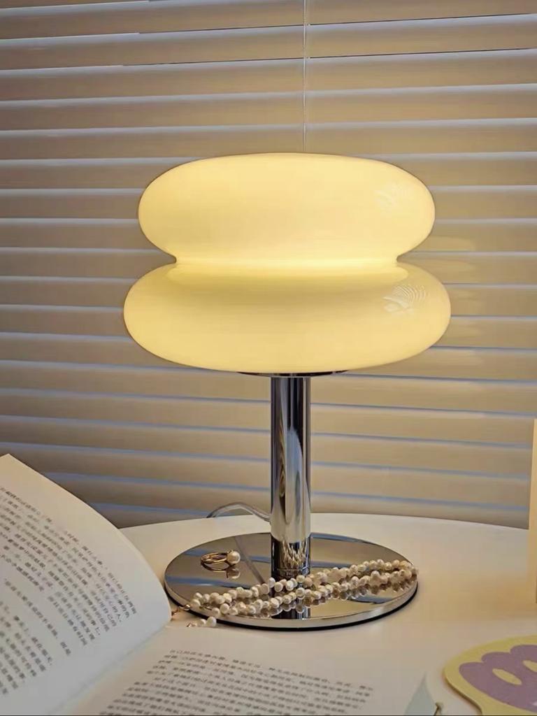 Modern LED with USB plug Candy colors Pink/Blue/Red/Orange/Yellow/White Decorative table lamps, bedside lamps, table lamp.
