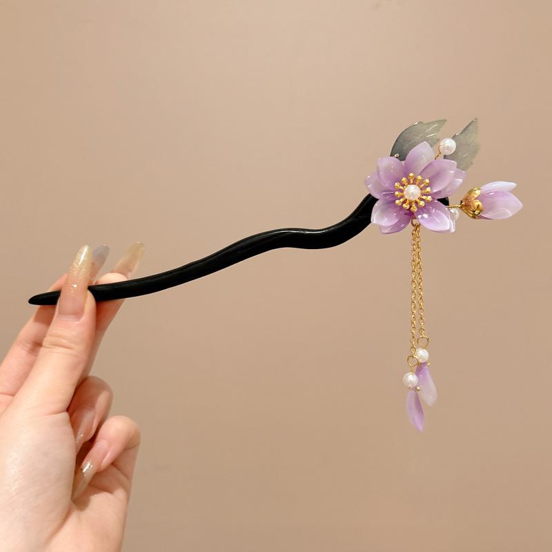 Ancient Chinese-Style Hanfu Hair Accessories: Elegant Updo Hairpins with Tassels for Women