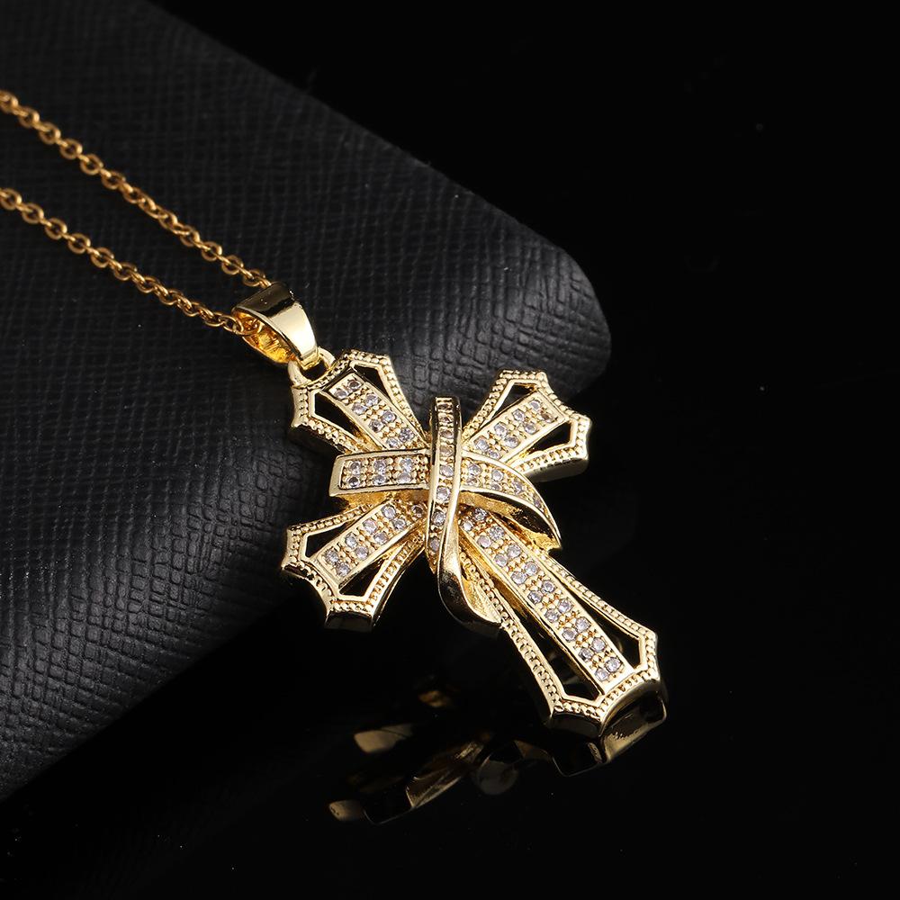 Micro-Set Zircon Cross Pendant Necklace For Women Fashion Versatile Collarbone Chain