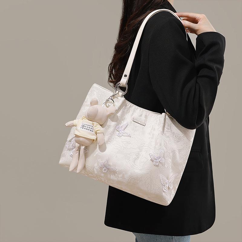 2025 Новая Осенне-Зимняя Женская Сумка Тоут Большая Вместимость Универсальная Высококачественное Ощущение Одноплечевая Рабочая Сумка