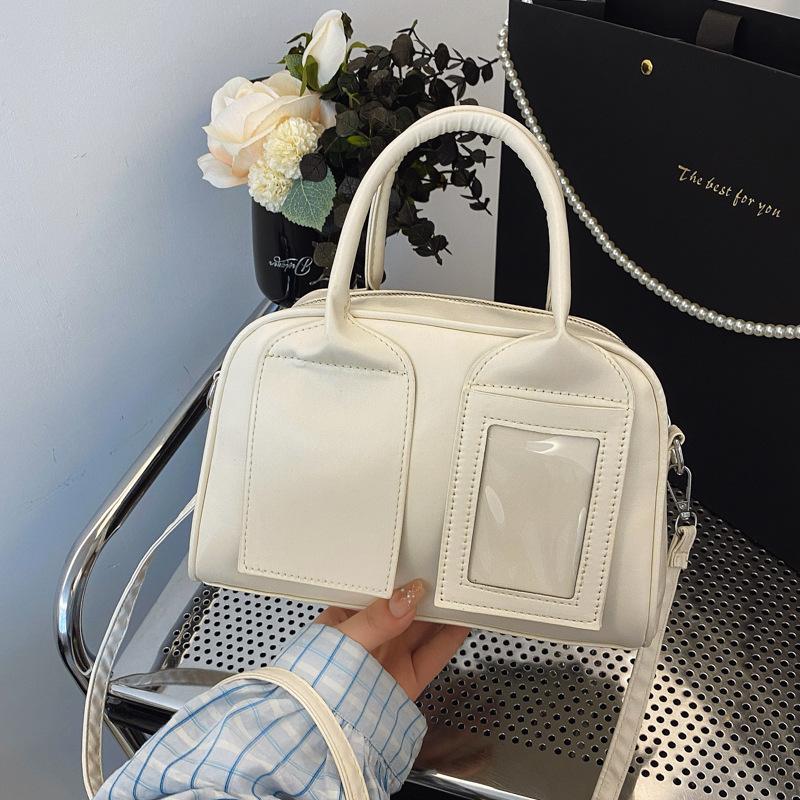 2025 personalized hand carry cute girl shell bag new trendy fashion shoulder bag feeling women's bag