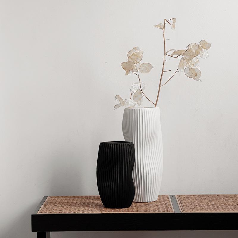Italian Exquisite Ceramic Vase Artistic Flower Planter Dried Flower Decoration Vase Nordic Simple Home Soft Decoration Ornaments