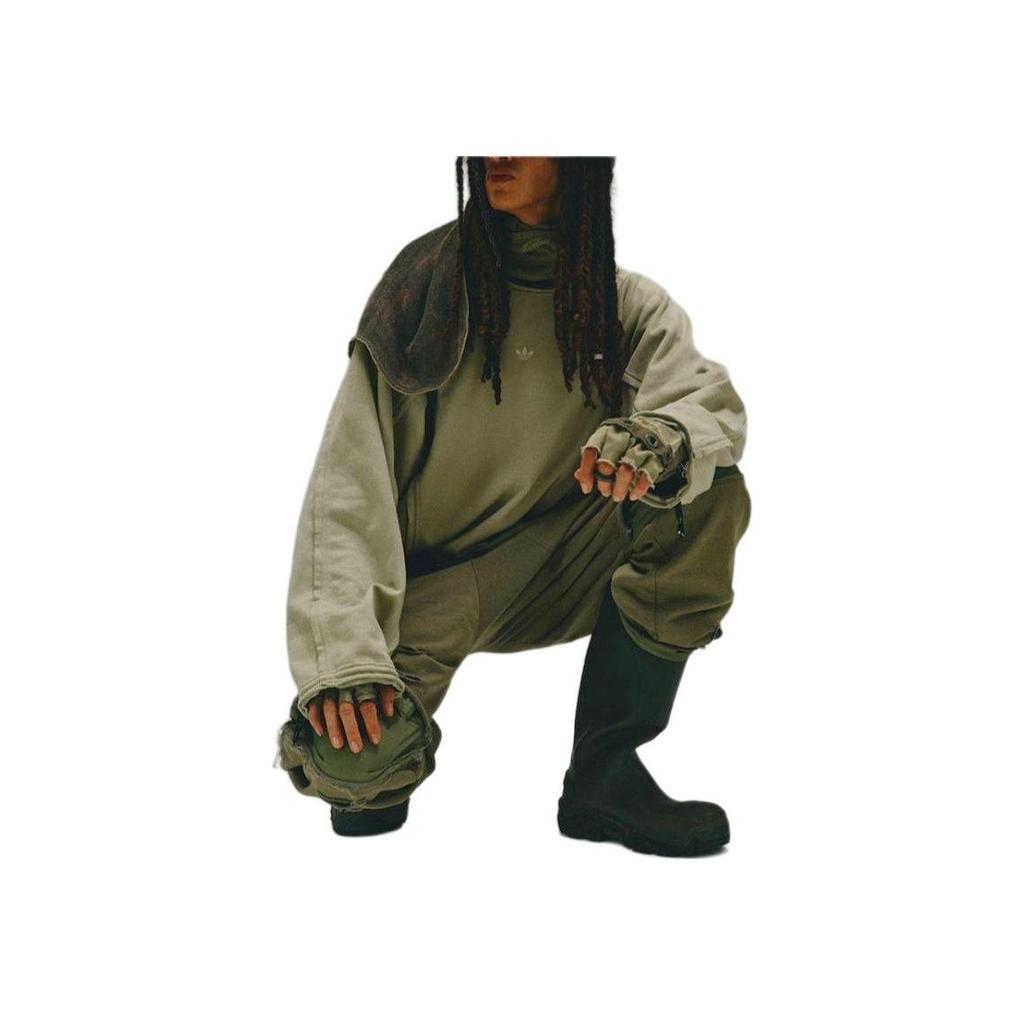 Adidas Originals X Hamcus Collaboration FW23 Solid Color Small Logo Cut Round Neck Pullover Sweatshirt Unisex Sweatshirt Off-White IS0648