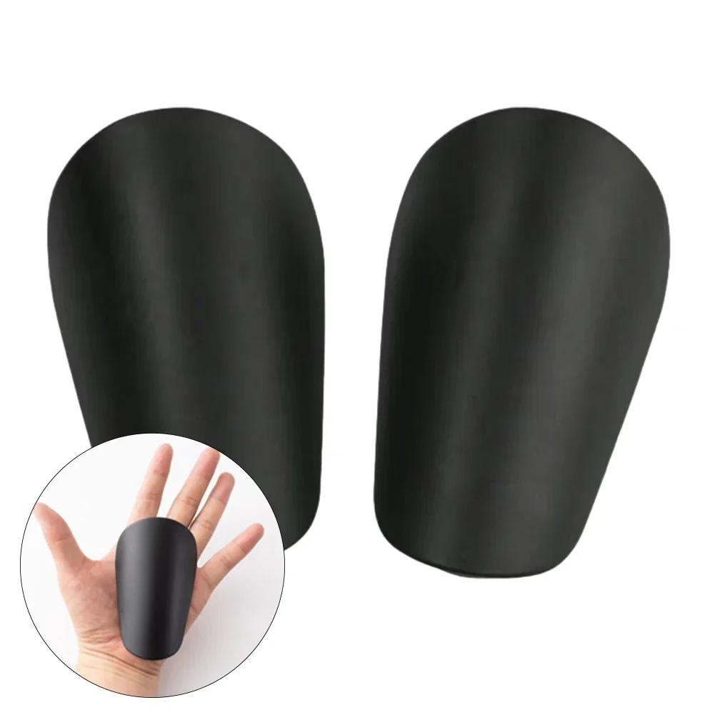 2 szt. ochraniacze na piszczele do piłki nożnej plastikowe ochraniacze piłkarskie ochraniacze na nogi dla dzieci dorosłych sprzęt ochronny oddychający ochraniacz na piszczele