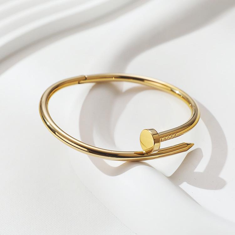 Women's Starry Sky Titanium Steel Bracelet: Fashionable, Simple, Diamond-Studded Nail Bangle, High-End Versatile Jewelry
