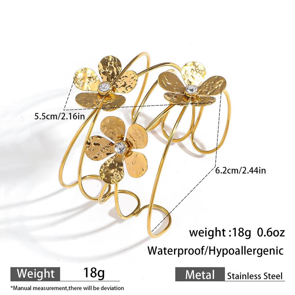 European & American Ocean Style Stainless Steel Bracelet with Starfish, Seashell, Coral Flowers, and Natural Stone Bangle Hand Jewelry.