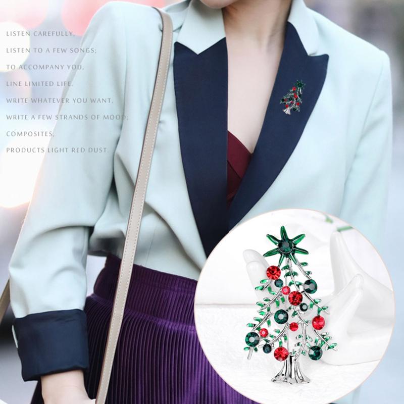 Emaille Anstecknadel Weihnachtsbäumchen Abzeichen Brosche Anstecknadeln für Kleidung Taschen Jacken Bunte Strasssteine Brosche Handwerk Weihnachten