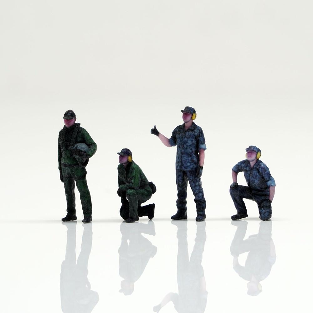 figreal 1/72 Air Self-Defense Force Set 001a 4 painted figures pilot maintenance worker