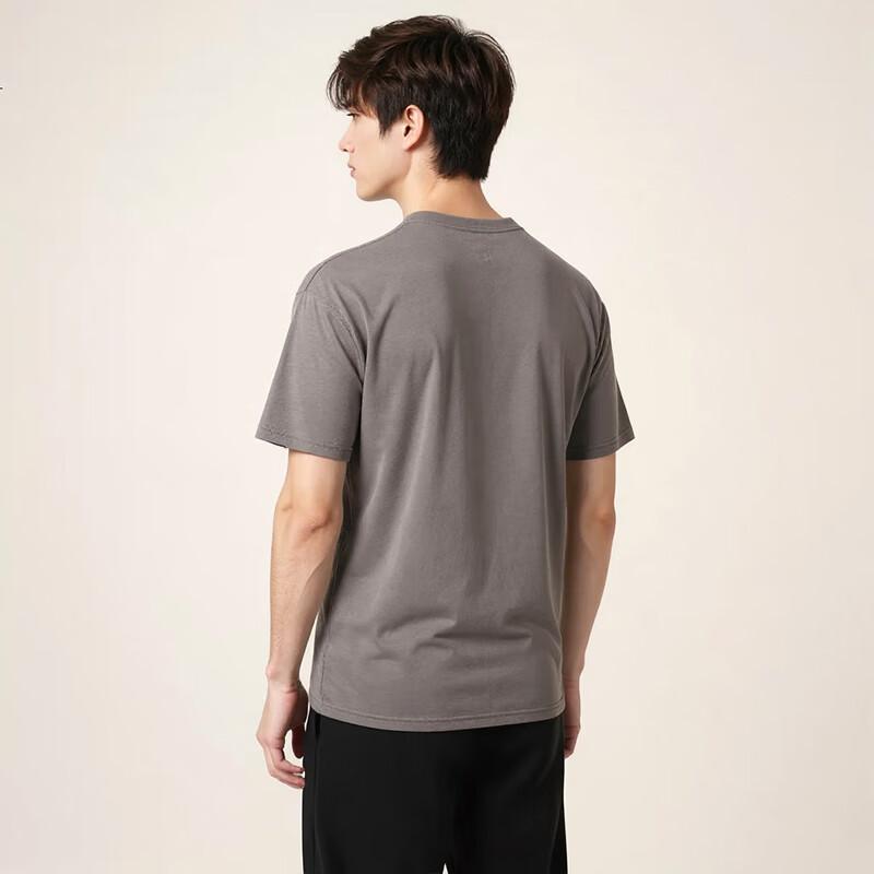 NIKE Men s Short Sleeve Knit T-Shirt XL