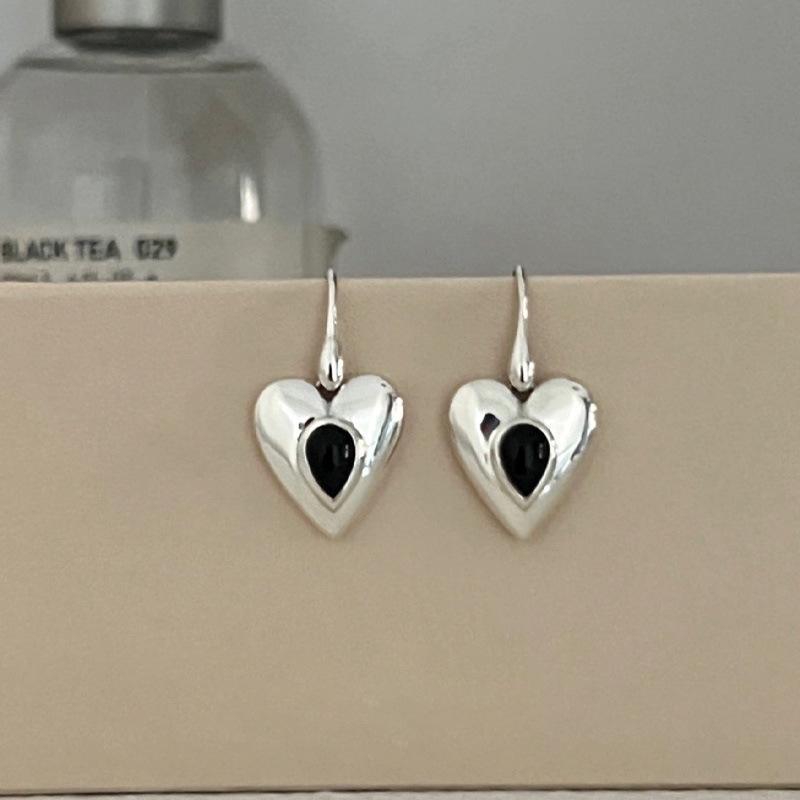 

Серьги-крючки из стерлингового серебра S925 в корейском стиле с черным агатом и подвеской в виде сердца, особый интересный дизайн, легкие роскошные женские серьги высокого качества 925 серебряный