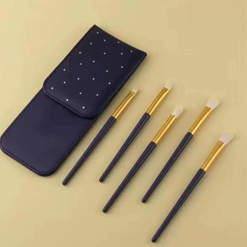 Cross-Border Star Motion Makeup Brush Set for Beginners: Soft Hair Brushes for Concealer, Eyeshadow, Contour, and Highlight.
