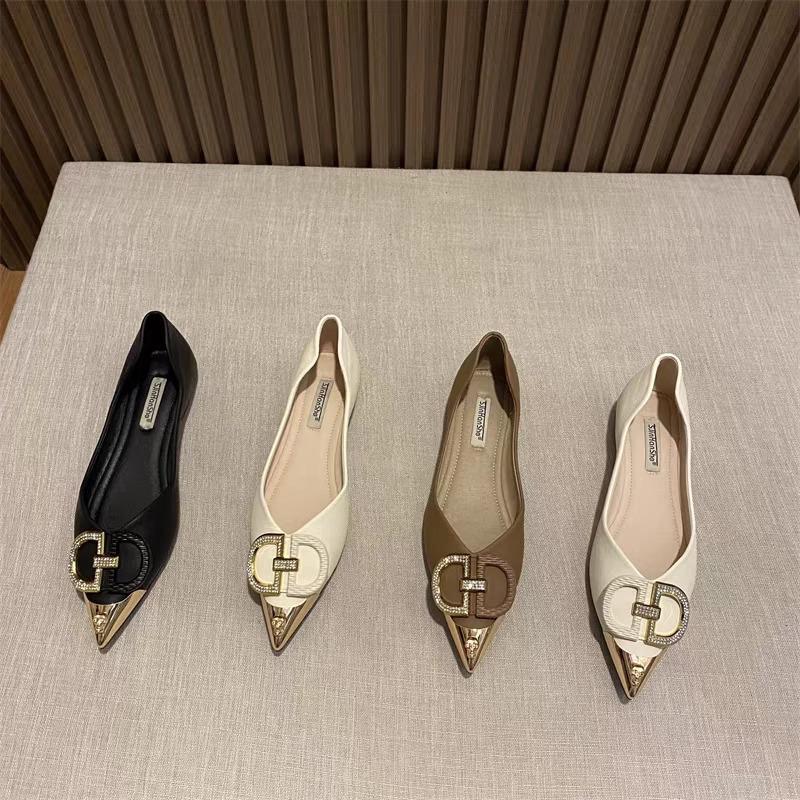 Divatos lapos cipők nőknek 2025 tavasz és ősz Új hegyes orrú női cipők Plusz méret 42 43 44 Női mokaszinok Luxus cipők