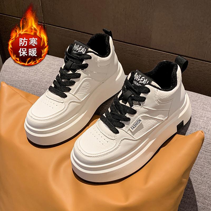 Fleece Little White Shoes New Sports 2024 Winter Heightening Platform Korean Version Ins Female Student Board Shoes Casual Shoes