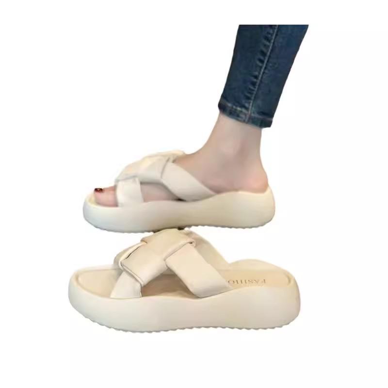 Cool slippers women's fashion outer wear summer new platform sandals women's flat bottom slippers