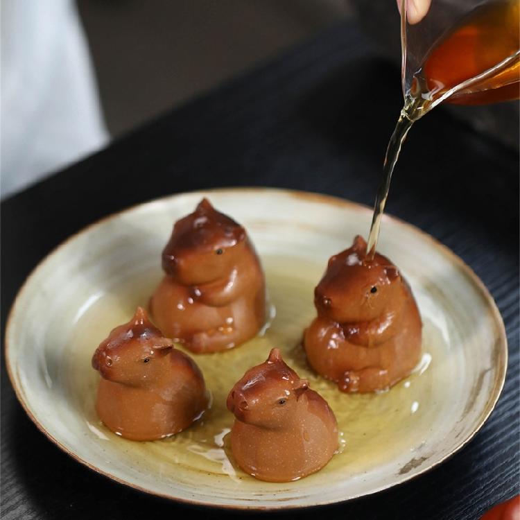 Cute Capybara Ornament Table Figure Distinctive Clay Capybara for Collector