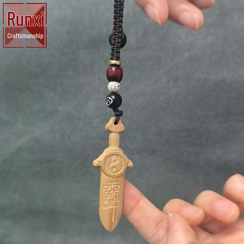 

6см Персиковое дерево Мирт креповый Резной меч Брелок-подвеска Main body approx. 6cm