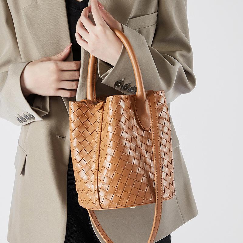 Neue Stil Damen Tasche Echtes Leder Handtasche Damen Vielseitige Gestrickte Bucket Ein Schulter Umhängetasche Damen