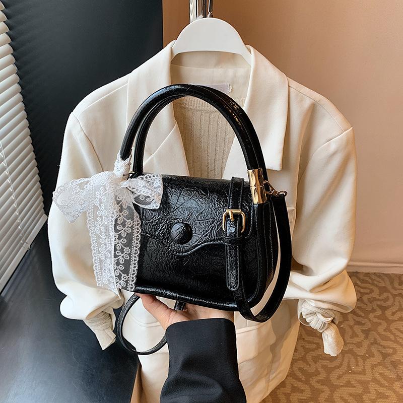 

Premium sense portable small bag women s new fashion shoulder bag simple commuter messenger bag чёрный