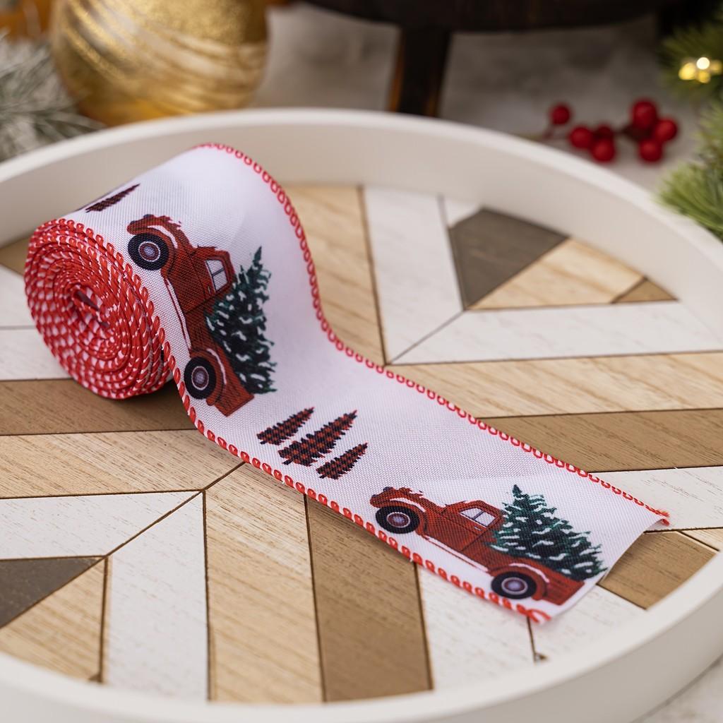 

Стильные елочные украшения в виде красного грузовика с мягкими белыми лентами-снежинками для шикарных и праздничных новогодних композиций Christmas Ribbon A