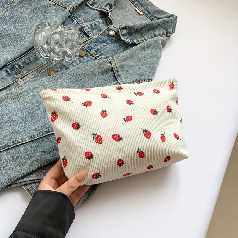 

Strawberry Patterned Corduroy Makeup Bag with Zipper, Large Capacity Portable Skincare Wash Bag for Women, Travel Essentials Pouch бежевый