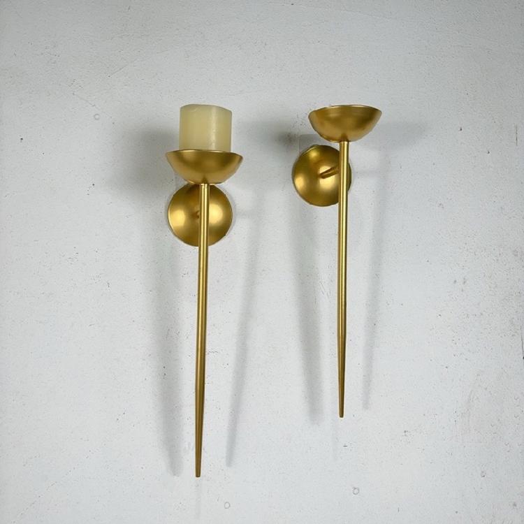 Decorative Wall Candle Holder Enhances Living Room or Bedroom Decoration Metal Wall Hanging Candle Sconce