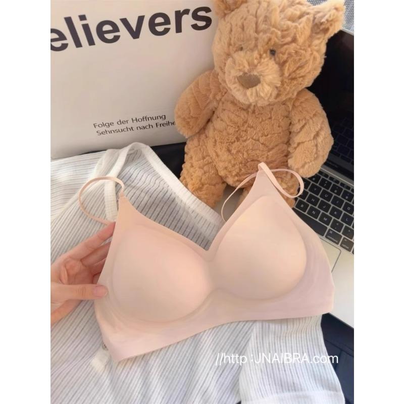 Seamless Wireless Push Up Gathering Invisible Bra For Women