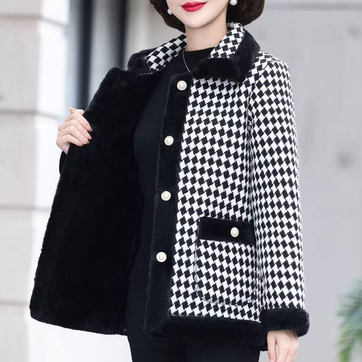 Mom's Stylish Fleece-Lined Thickened Jacket 2025: Autumn/Winter Slimming Cotton Coat for Middle-Aged Women