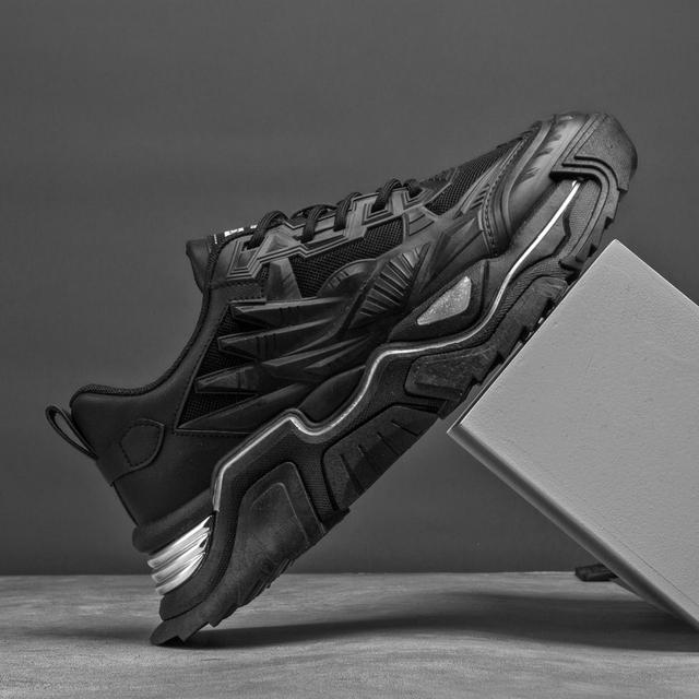 

Мужская обувь на толстой подошве с однотонной подошвой. Новые летние мужские повседневные туфли. Модная и удобная обувь, увеличивающая рост. 44 чёрный